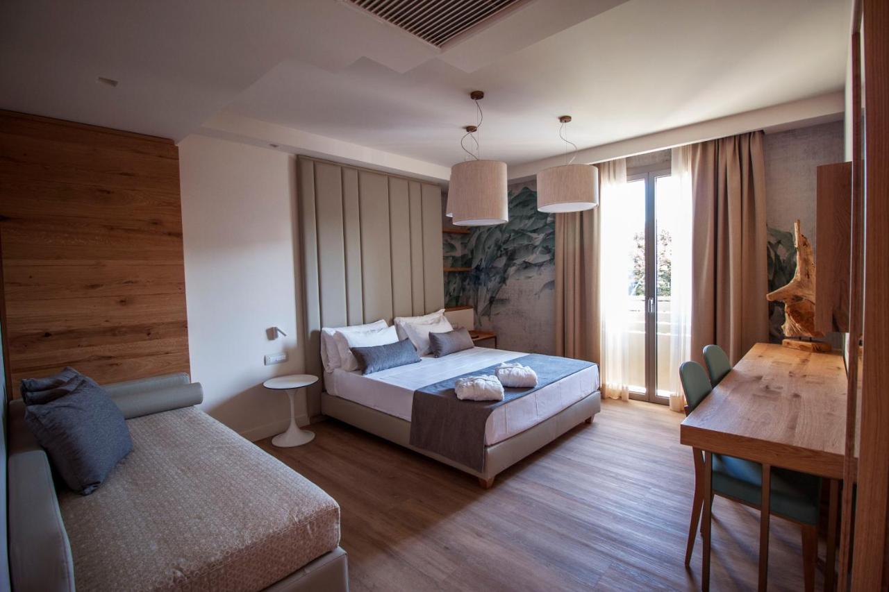 Aqua Boutique Hotel Кастильоне-делла-Пеская Экстерьер фото