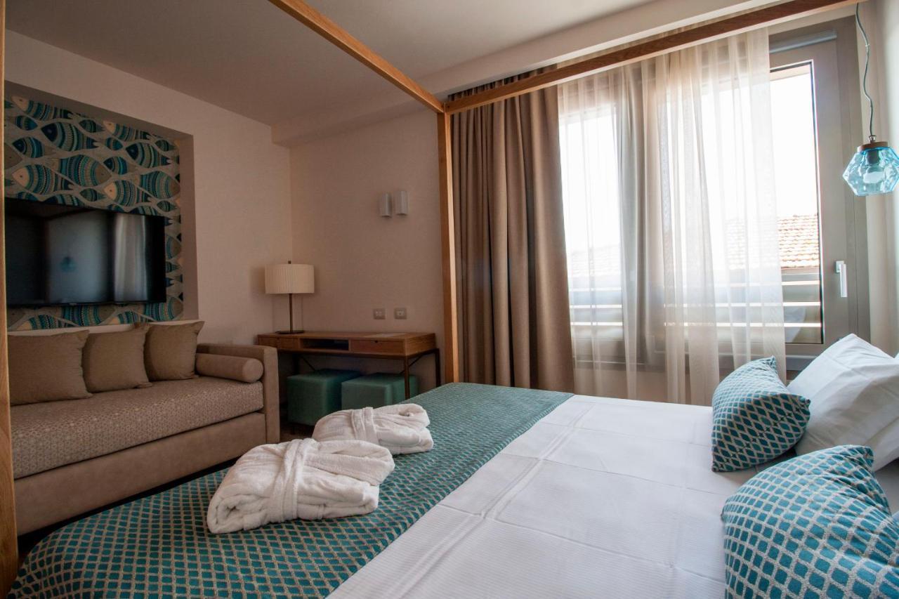 Aqua Boutique Hotel Кастильоне-делла-Пеская Экстерьер фото